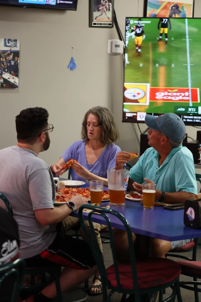 Fresh Lunch Delivery in Vista: Grand Slam Pizza Brings the Flavor